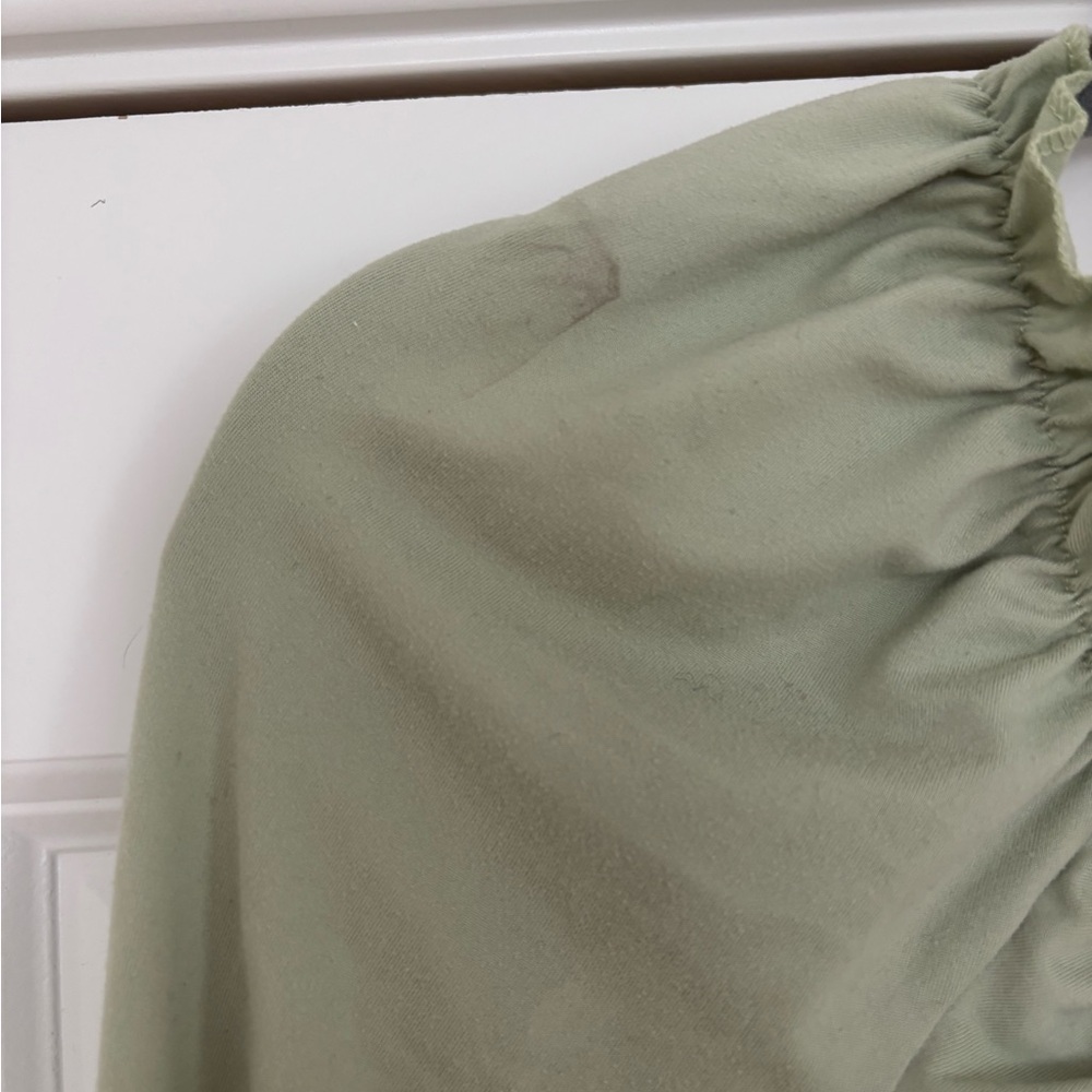 Ruched Scoop Neck Off the Shoulder Long-Sleeve Crop Top — Sage Green - Picture 6 of 8